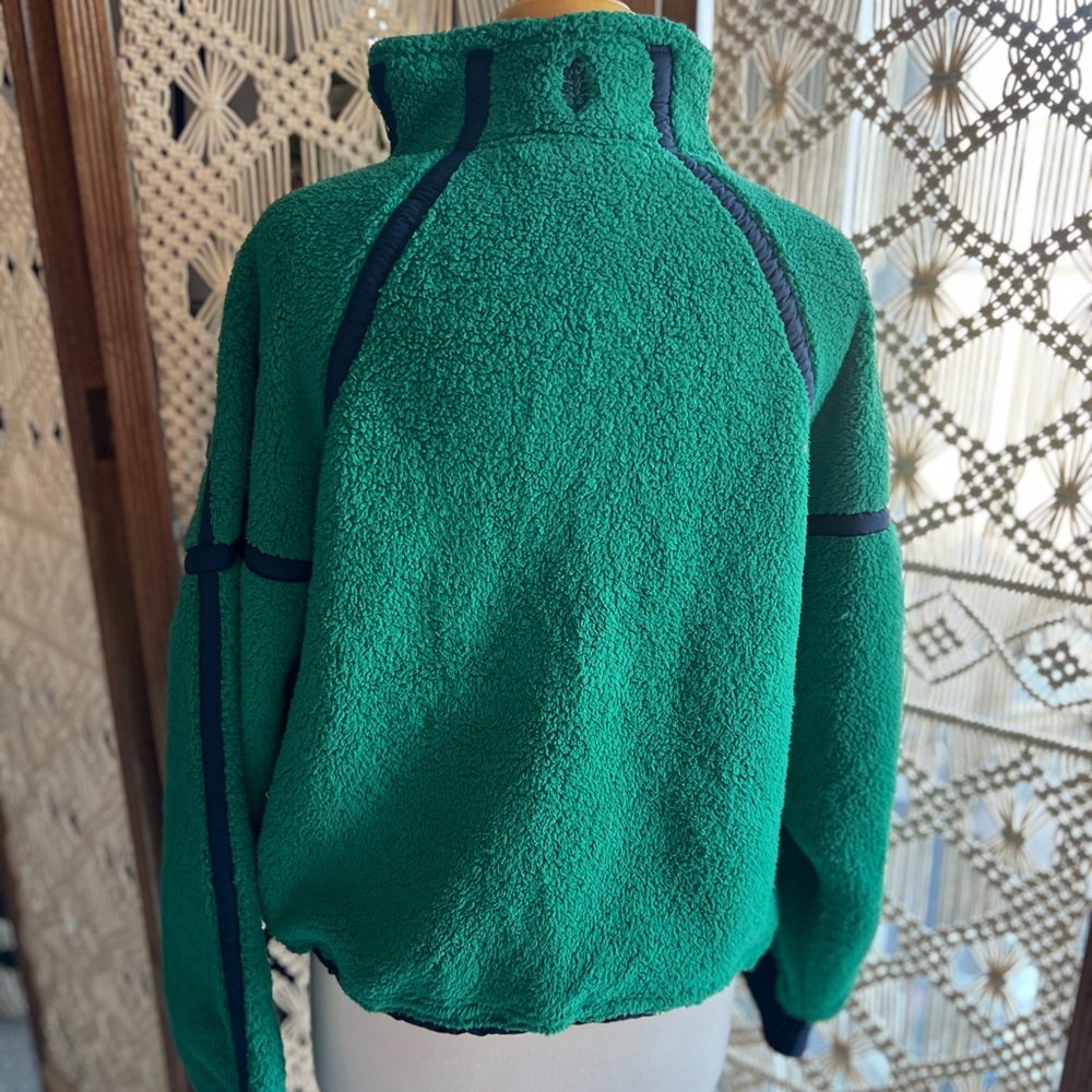 Free People Mountain High Fleece Green and Nacy RARE COLOR NWOT - Picture 6 of 9